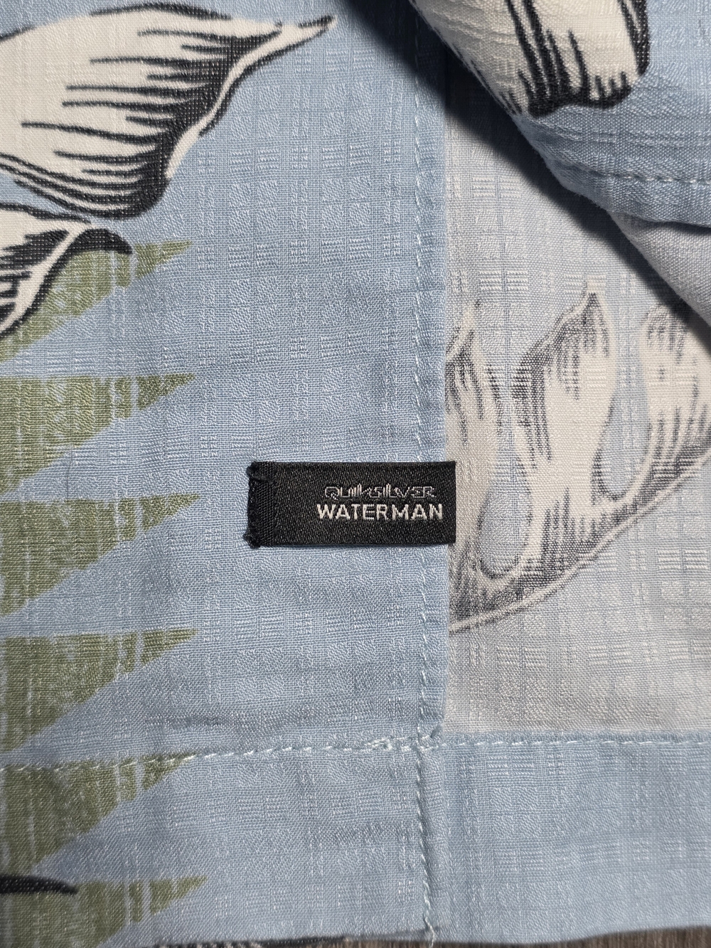 Quiksilver Waterman Collection Men's Short Sleeve Button-down Hawiian Short XL - Picture 4 of 8
